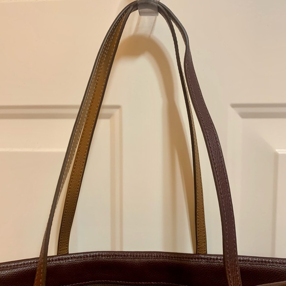 Coach City Zip Tote in Field Flora Print 
NWOT- RETIRED 2016 - Picture 9 of 13